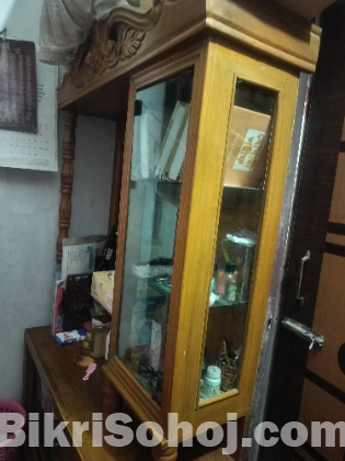 Sofa set & dressing table